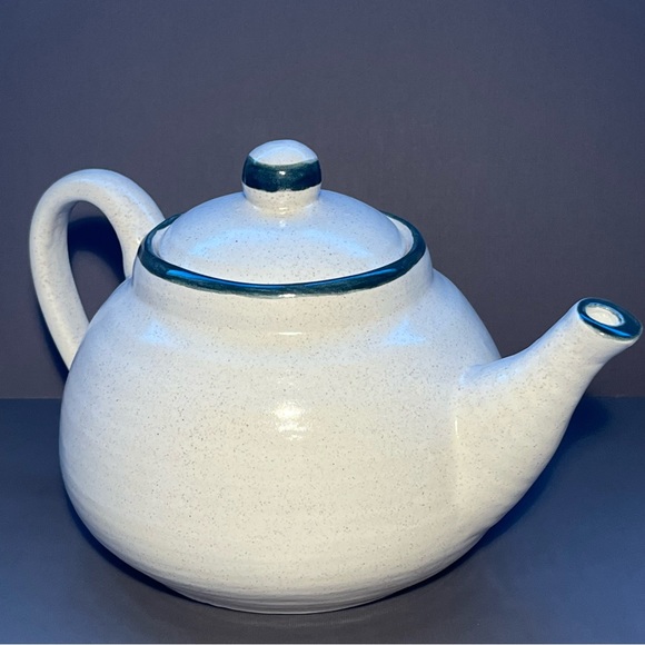 Vintage Handmade Tea Pot - Picture 2 of 5